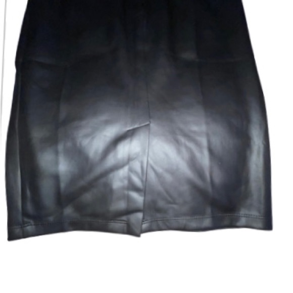 Stefano Di Roma Leather Crop Tee and Long Skirt Set - Picture 8 of 9